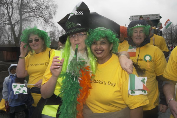 Picture &copy; Peter Marshall, 2004