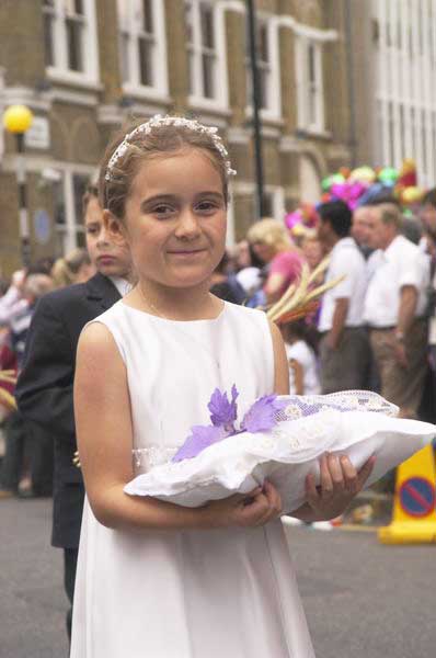 Picture &copy; Peter Marshall, 2004