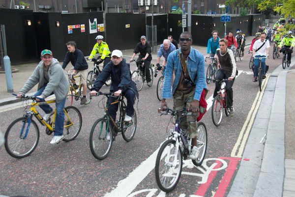 Critical Mass, London © 2006, Peter Marshall