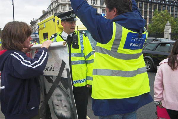 Sack Parliament © Peter Marshall, 2006