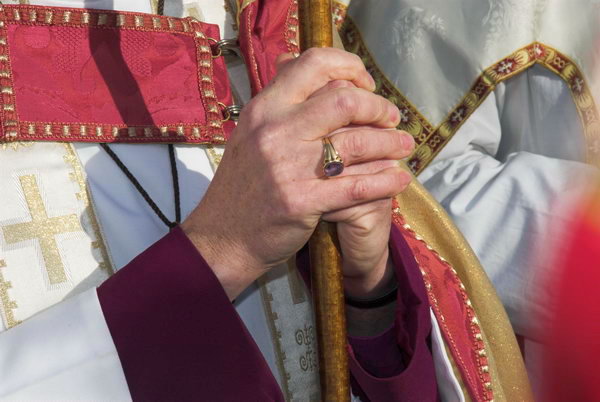 Blessing the Thames © Peter Marshall, 2007