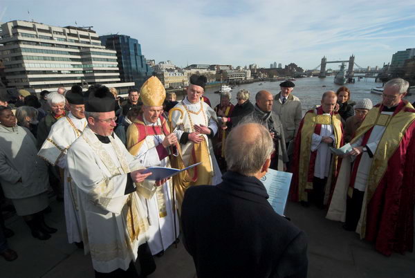 Blessing the Thames © Peter Marshall, 2007