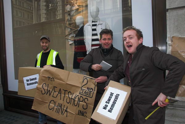 No Sweat and Burberry workers protest factory closure © 2007, Peter Marshall