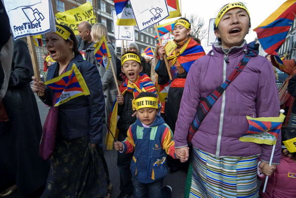 Free Tibet © 2007, Peter Marshall