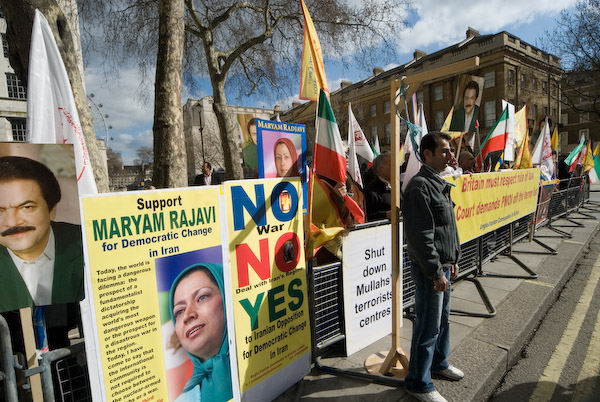 Anglo-Iranians Protest © 2007, Peter Marshall